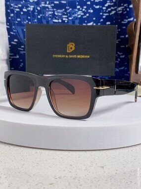 DAVID BECKHAM Sun Protection Fashion Glasses